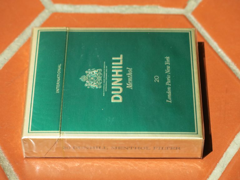 Virgin_Dunhill_menthol_cigarettes_pack_(without_warnings)